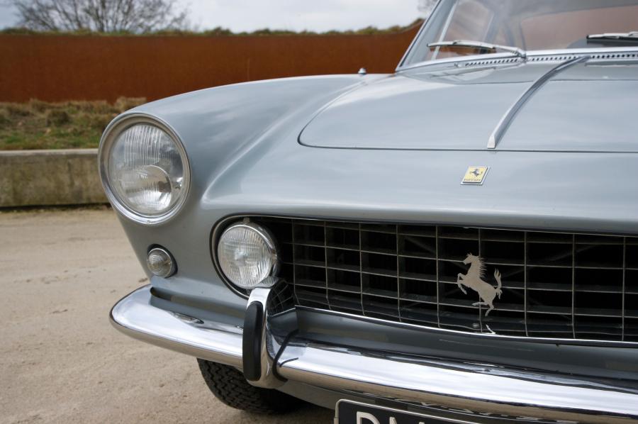  Ferrari 250 GTE 2+2 1961 года  (фото 3 из 10)